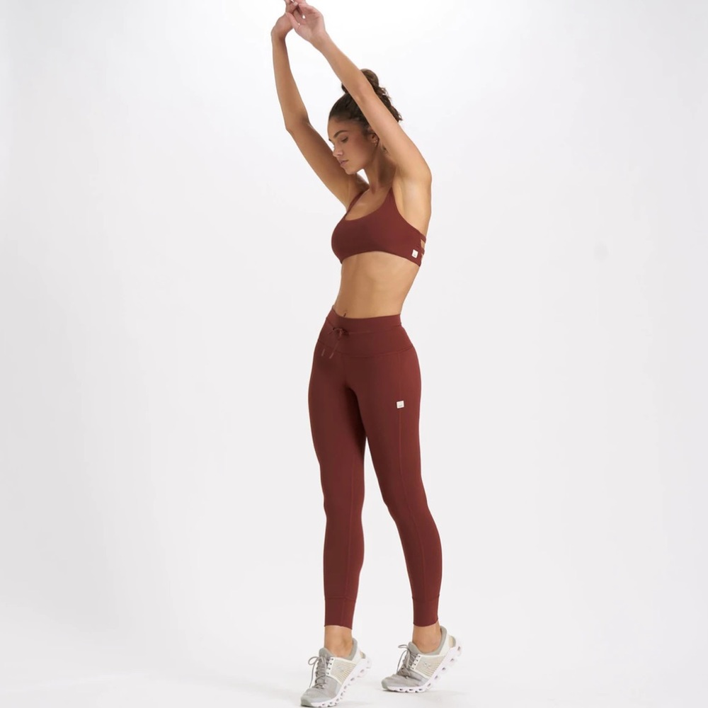 Vuori Yosemite Bra in Brick
